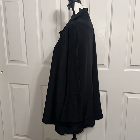 EMMELLE Black Snap Front Jacket - Picture 2 of 4